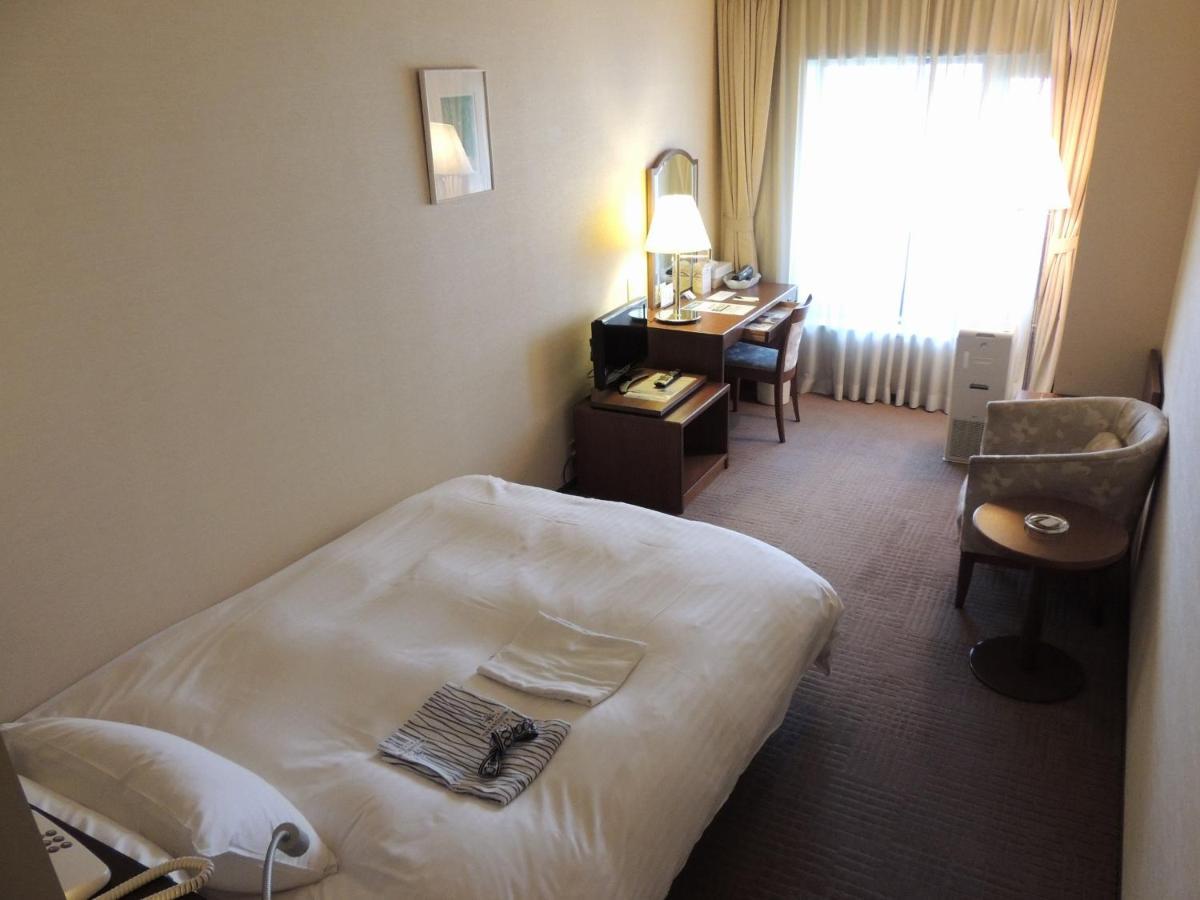 นะกะโนะชิมะ พลาซา Hotel โอซาก้า ภายนอก รูปภาพ